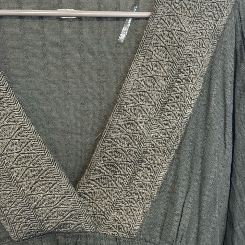 Lucky Brand Green Tunic Top - Picture 3 of 5